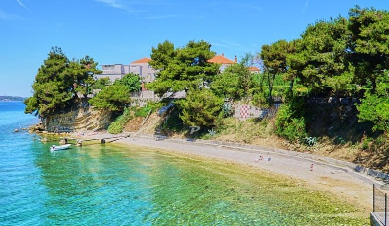 Holiday Home Bajlo Apartment With Three Bedrooms Zadar Exterior foto