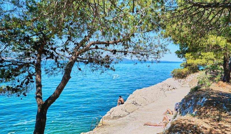 Holiday Home Bajlo Apartment With Three Bedrooms Zadar Exterior foto