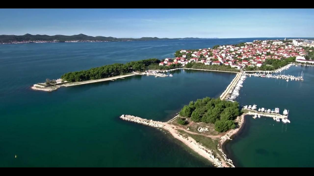 Holiday Home Bajlo Apartment With Three Bedrooms Zadar Exterior foto